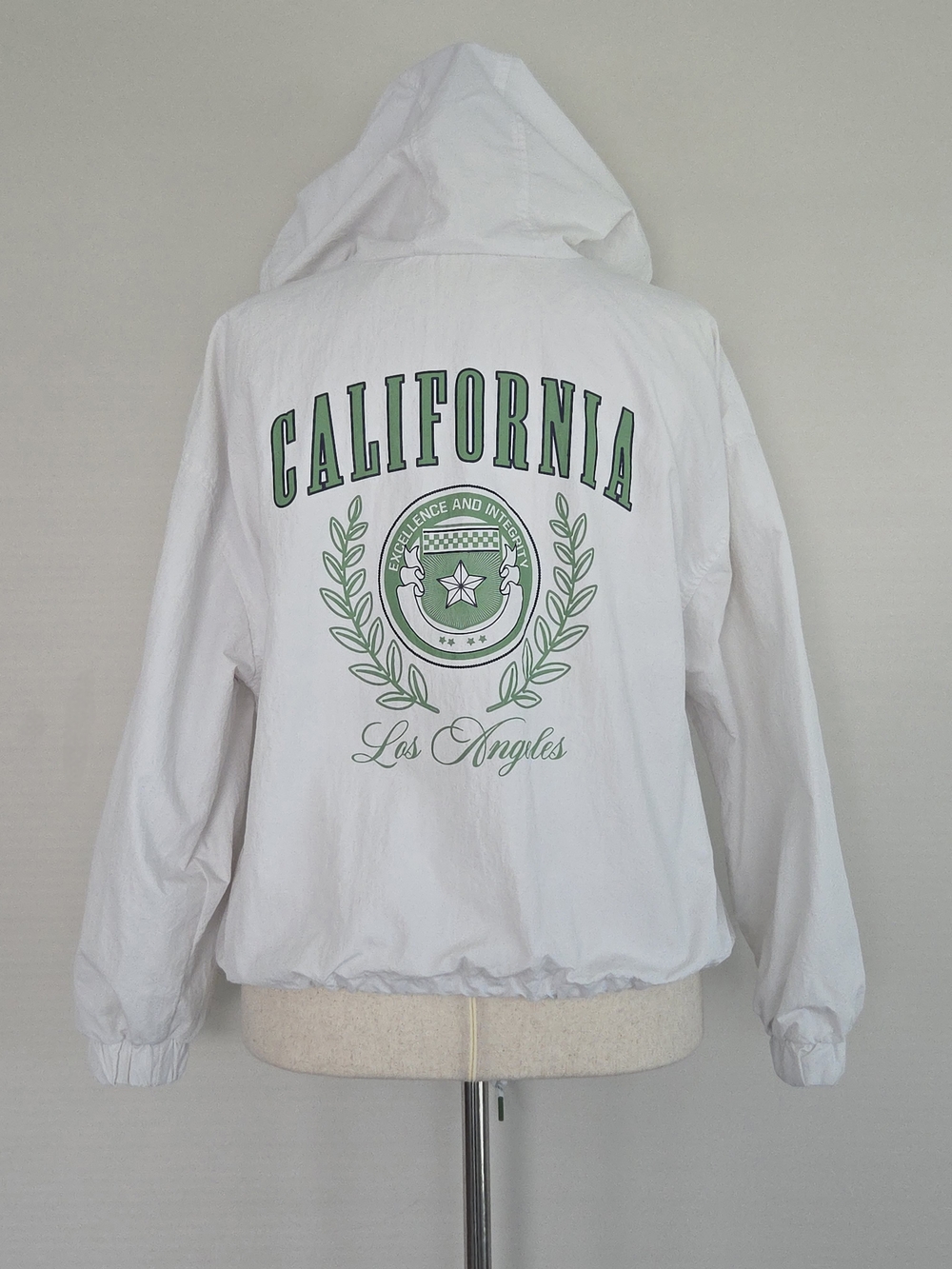 Ultra Flirt White & Green Two Pc. Cargo Jogger Set- Jacket Size 1X Pants Size XL - Picture 3 of 12